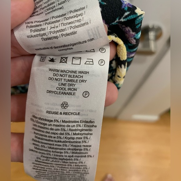 NWT Only brand, dark floral maxi dress. - Picture 8 of 8